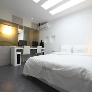 Travel Hotel