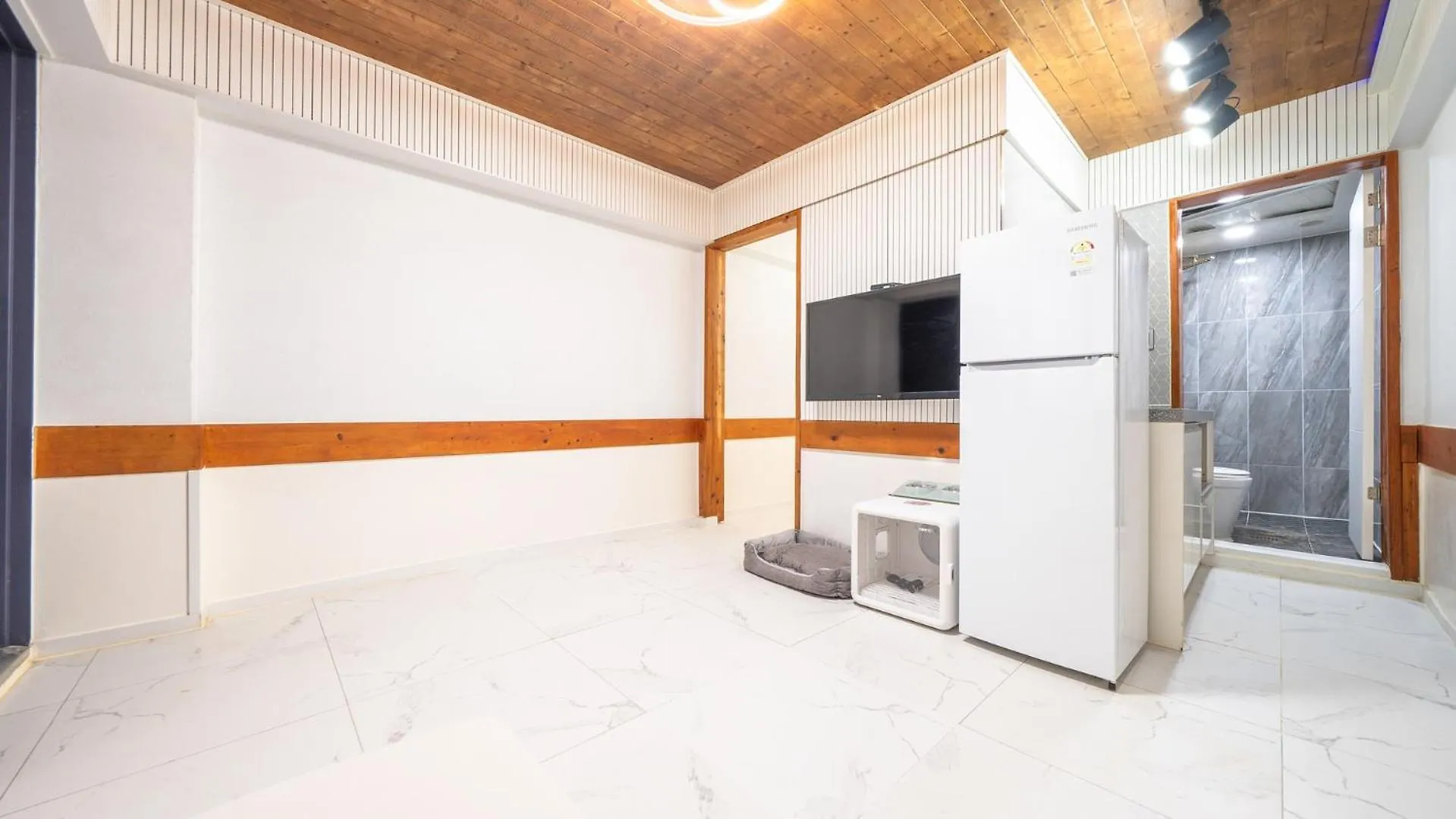 Seonjaedo Gaekkul House Pet Pension Incheon 0*,  South Korea